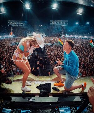 En pleno escenario del Tomorrowland, ¡Guaynaa pidió matrimonio a Lele Pons! - Gente - ABC Color