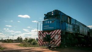 Conexión Posadas-Encarnación: el ferrocarril argentino Urquiza Cargas retorna con la promesa de mejorar la logística