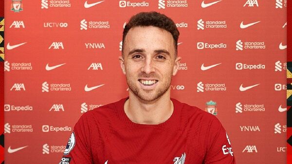 Diego Jota firma un nuevo contrato con el Liverpool