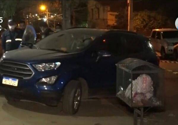 Crónica / Encuentran muerto en su auto a estudiante de medicina