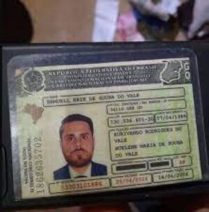 Estudiante brasileño de medicina hallado muerto en interior de su auto en Mariano R. Alonso