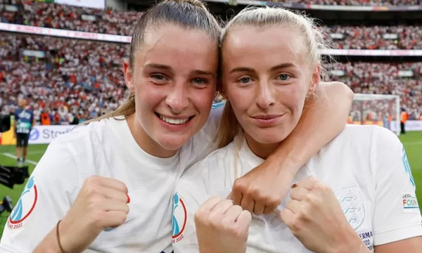 Eurocopa femenina: cuánto cobran las futbolistas que ganaron el torneo (y cómo se compara con los hombres) - OviedoPress