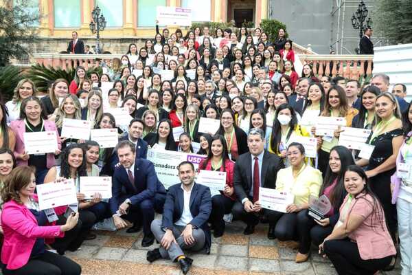 Más de 170 emprendedoras reciben capital semilla para reforzar sus negocios - .::Agencia IP::.