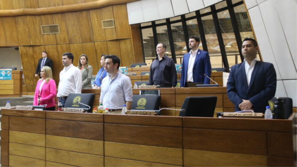 Diputados dilatan juicio político contra Quiñónez - El Independiente