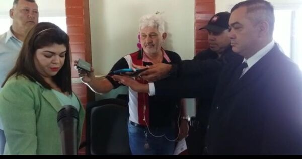 Asumió suplente de electo gobernador en la Junta Departamental - Radio Imperio