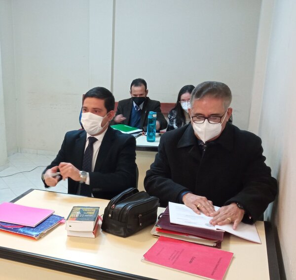 Inician los alegatos finales en el juicio oral del exrector de la UNA Froilán Peralta - PDS RADIO