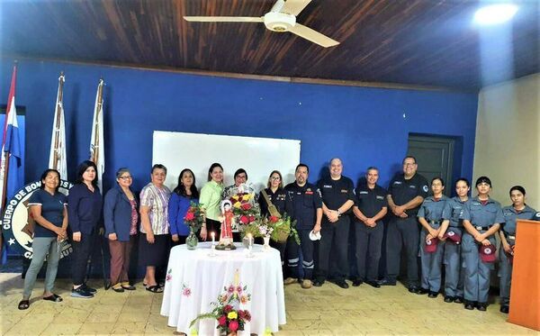 Rinden homenaje a víctimas de Ycuá y a bomberos combatientes del 1-A de Carapeguá - Nacionales - ABC Color