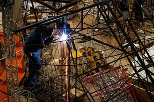 La producción industrial brasileña acumula una caída del 2,2 % en el primer semestre - MarketData