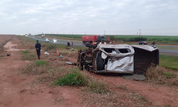 Accidente de tránsito se cobra la vida de dos mujeres en Juan M. Frutos - OviedoPress