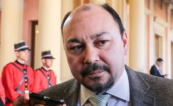 Aduanas requiere scaneer para mejorar control de salida de contenedores, según Fernández