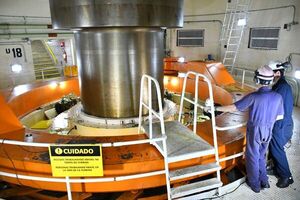 Itaipú inició mantenimiento trisemestral de la unidad generadora N° 18 - Nacionales - ABC Color