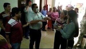 Concejal dejó sin argumentos a escribanas enviadas por parte de sus colegas contra él - Radio Imperio