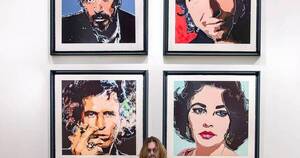 La Nación / Johnny Depp arrasa en su debut con la venta de sus cuadros