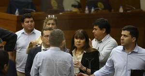 La Nación / Levantar sesiones: el nuevo recurso de opositores por falta de votos para el juicio político