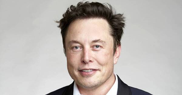 La Nación / El papá de Elon Musk no se siente orgulloso de su hijo