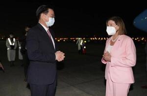 Tensión por Taiwán: visita de Pelosi desata amenazas y maniobras militares - San Lorenzo Hoy