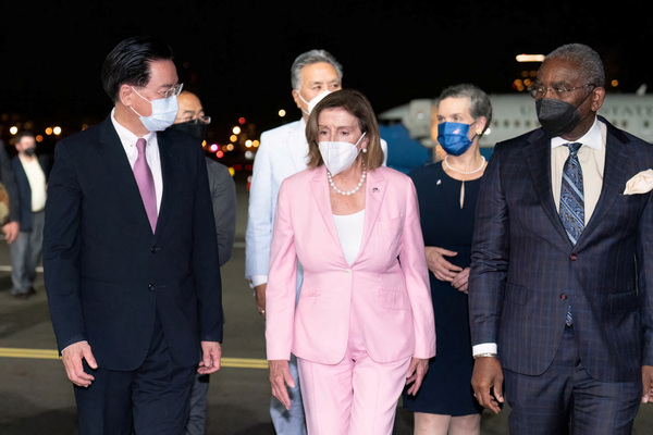 Diario HOY | Pelosi dice que su visita Taiwán es para apoyar a la isla ante las "amenazas" de China