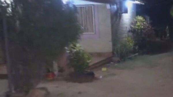 Delincuentes siguen a un hombre hasta su casa para robarle su vehículo