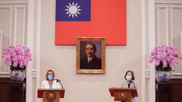 Pelosi abandona Taiwán tras visita que cruzó la "línea roja" de China