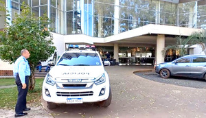Delincuentes toman por asalto conocido hotel de CDE y roban unos G. 200 millones - La Clave