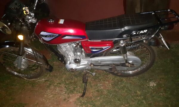 Recuperan moto robada a delivery