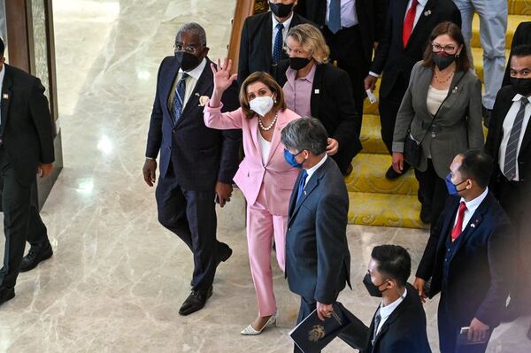 Taiwán se mantiene desafiante ante amenazas militares de China tras visita de Pelosi