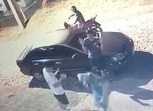 Motochorro fue reducido por sus víctimas en Ciudad del Este