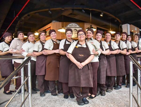 Lido Bar estrena nueva casa: “Estamos con nuevos aires y es otro comienzo muy positivo” - A La Gran 7-30 - ABC Color