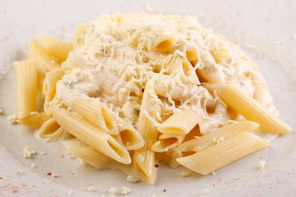 Mostaccioli a la crema de 5 quesos y hierbas frescas para almorzar a lo grande - Gastronomía - ABC Color