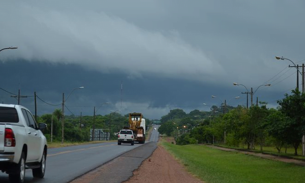 Emiten alerta de tormentas y vientos de hasta 120 km/h - Noticiero Paraguay