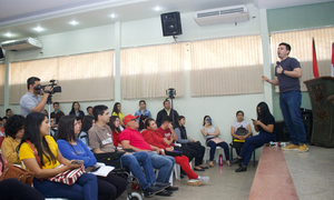 Más de 500 jóvenes de Caaguazú firman renovación de Becas de la SNJ - OviedoPress