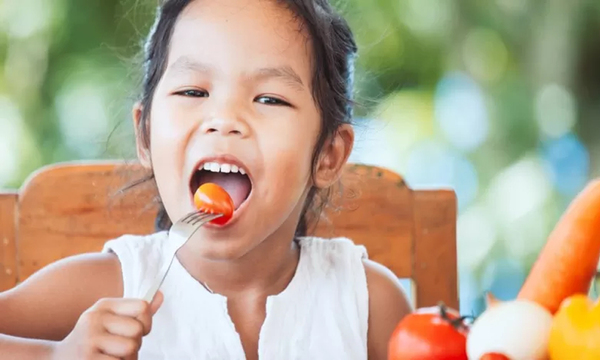 Los alimentos que deberían formar parte de la dieta diaria de los niños hasta los 5 años - OviedoPress