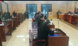 Concejales “perritos” de Miguel Prieto aumentan el pasaje a G. 4.000