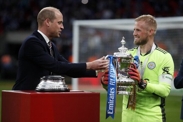 Kasper Schmeichel dejó el Leicester después de 11 años y fichó por un club francés