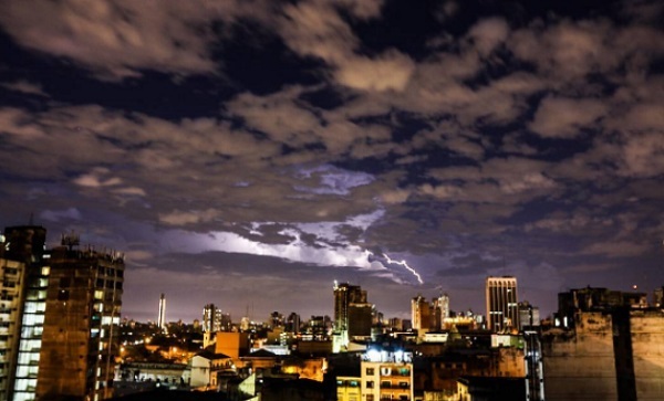 Anuncian tormentas para la noche y madrugada
