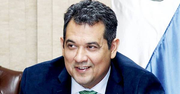 La Nación / Para Arévalo, no sorprende que Hugo Velázquez se envuelva en irregularidades
