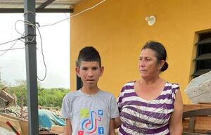 Madre pide ayuda para su hijo con enfermedad renal