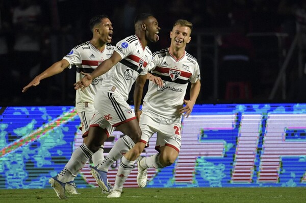 Diario HOY | São Paulo pone fin al hechizo del Ceará en la Sudamericana