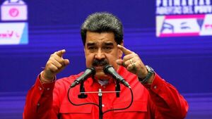 Maduro cree que EEUU pretende robarse avión iraní-venezolano