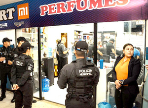 Clausuran comercio por reiteradas denuncias de estafa a turistas - La Clave