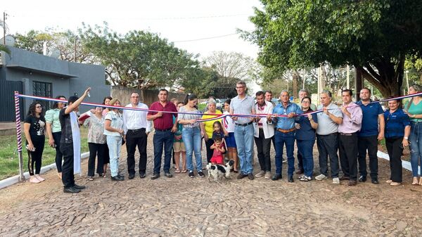 Municipalidad inauguró empedrado en el barrio San Gerardo - Radio Imperio