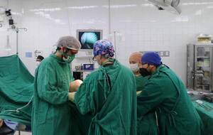 Continúan exitosas jornadas quirúrgicas de rodilla en Clínicas •