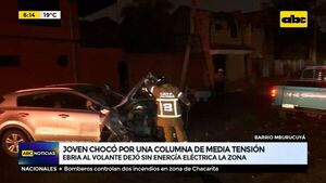 Joven chocó contra una columna de la ANDE - ABC Noticias - ABC Color