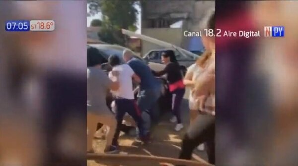 Pelea entre dos familias por falta de pago de alquiler en Luque | Noticias Paraguay