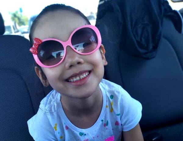 Crónica / Con un nuevo corazón latiendo en su pecho la pequeña Nahiara vuelve a su casa