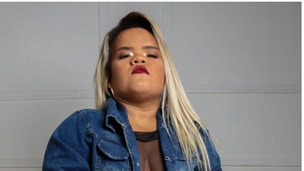 Yasuri le pedirá permiso a sus padres para entrar a OnlyFans