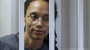 Justicia rusa condena a 9 años de cárcel a la estadounidense Brittney Griner