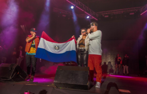 Danna Meza compartió escenario con Alexis y Fido