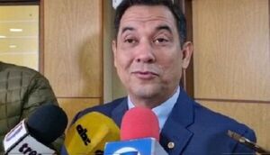 Director de Aduanas «es el cajero de Marito», según senador