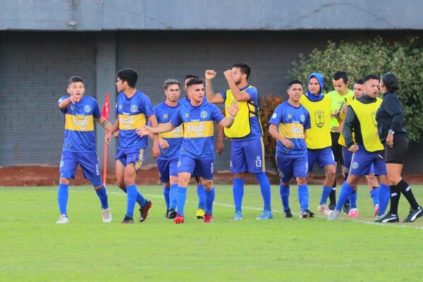 Sport Colonial quedó sin entrenador a horas de jugar ante Olimpia por Copa Paraguay